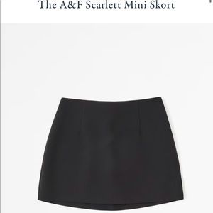 Abercrombie Scarlett Mini Skort (M)